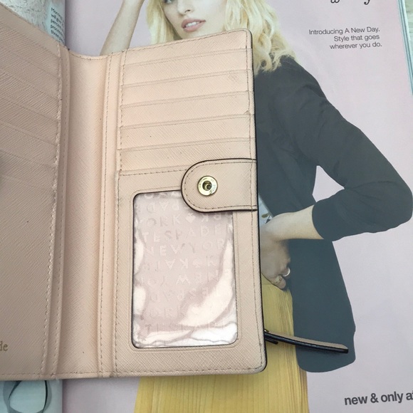 Kate Spade wallet - Picture 5 of 8